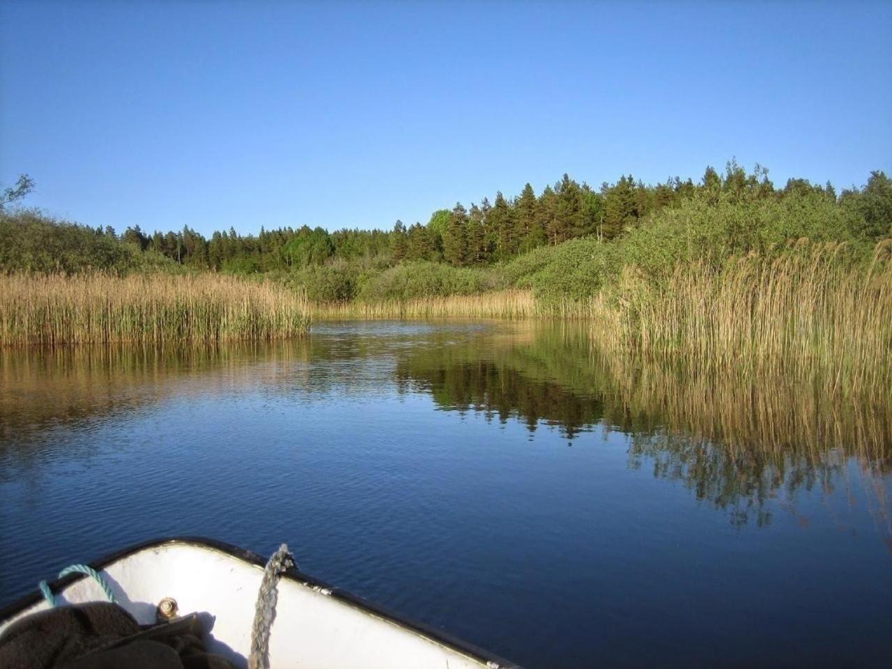 Ferienhaus In Malilla Boote Sauna See Екстер'єр фото